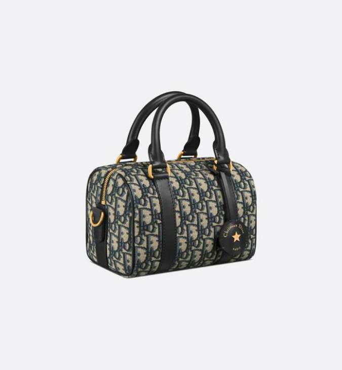 Picture of Dior Handbags _SKUfw239215717fw